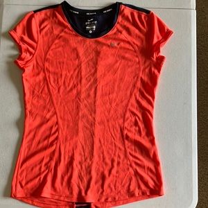 Nike short sleeve shirt